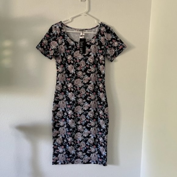 Tom's Dresses & Skirts - NWT Toms Bodycon Dress Pinks Blues Greys on Black Elegant Floral Size M